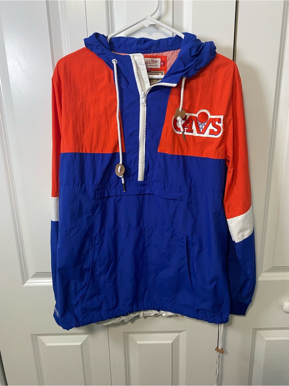 Vintage Mitchell & Ness Hardwood Classics Cavs Pullover Windbreaker